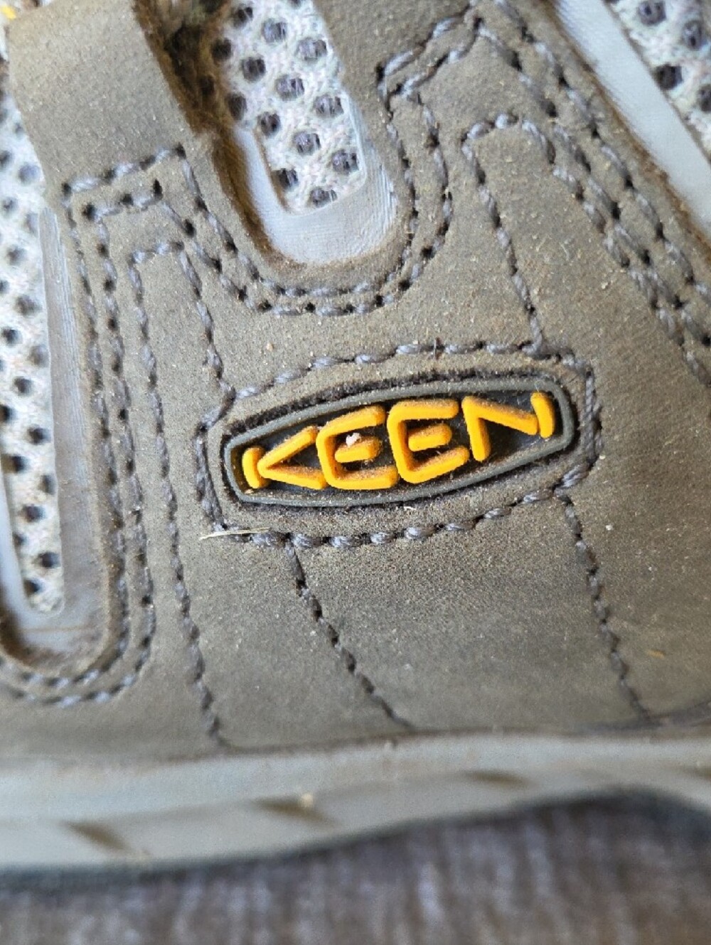 Keen Women's Grey and Yellow Lace-Up Steel Toed Boots - Picture 5 of 8